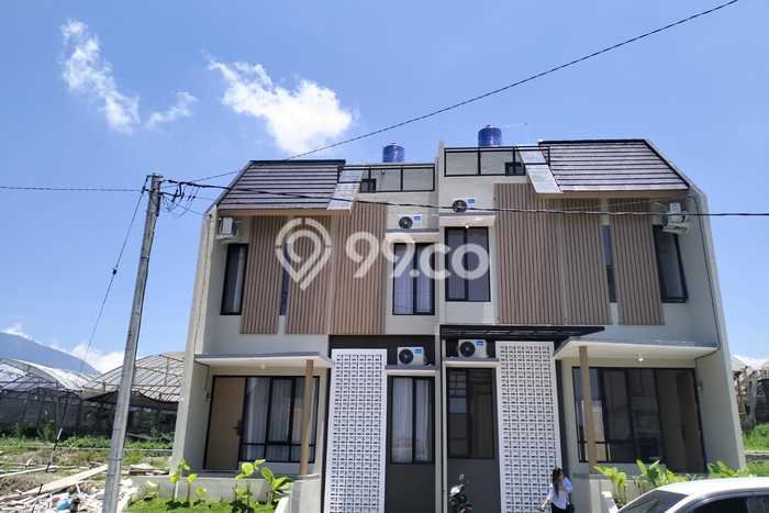 Rumah Luas Asri 3 KT Siap Pakai di Batu Malang Rumah Luas Asri 3 KT Siap Pakai di Batu Malang