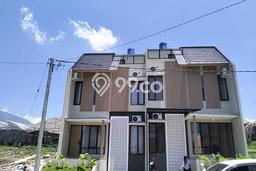Rumah Luas Asri 3 KT Siap Pakai di Batu Malang Rumah Luas Asri 3 KT Siap Pakai di Batu Malang