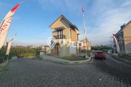 Rumah Luas Asri 3 KT Siap Pakai di Batu Malang Rumah Luas Asri 3 KT Siap Pakai di Batu Malang