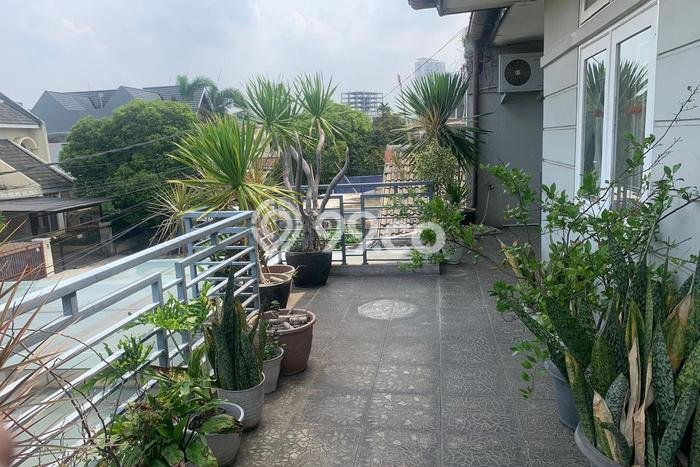 Rumah Luxury Modern Tanpa Renovasi di Bintaro Tangerang Selatan Rumah Luxury Modern Tanpa Renovasi di Bintaro Tangerang Selatan