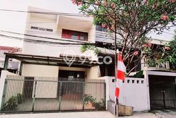 Hunian Mewah LB 200m2 Siap Huni Desain Elegan di Pondok Indah, Jakarta Selatan Hunian Mewah LB 200m2 Siap Huni Desain Elegan di Pondok Indah, Jakarta Selatan