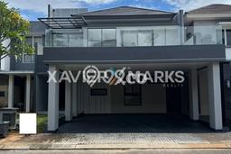 Ready to Use! Luxury House LT 250m2 Desain Modern di BSD City Ready to Use! Luxury House LT 250m2 Desain Modern di BSD City