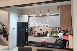 Hunian Elit LB 190m2 Siap Pakai Desain Elegan di Gading Serpong, Tangerang Hunian Elit LB 190m2 Siap Pakai Desain Elegan di Gading Serpong, Tangerang