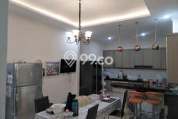 Rumah Mewah LB 200m2 Siap Huni Desain Elegan di Gading Serpong, Tangerang Rumah Mewah LB 200m2 Siap Huni Desain Elegan di Gading Serpong, Tangerang