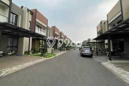 Hunian Mewah LB 150m2 Siap Huni Desain Elegan di Gading Serpong, Tangerang Hunian Mewah LB 150m2 Siap Huni Desain Elegan di Gading Serpong, Tangerang