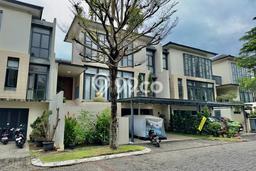 Dijual Rumah Mewah Elegan Dengan View Cantik di BSD City, Tangerang Dijual Rumah Mewah Elegan Dengan View Cantik di BSD City, Tangerang