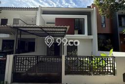 Rumah Luxury Modern Tanpa Renovasi di BSD City Tangerang Rumah Luxury Modern Tanpa Renovasi di BSD City Tangerang