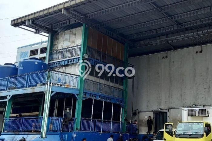 Gudang Disewa di Jakarta Utara dengan LB 3605m2 Area Komersial Ramai Gudang Disewa di Jakarta Utara dengan LB 3605m2 Area Komersial Ramai