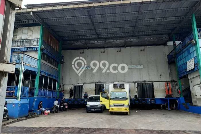 Gudang Disewa di Jakarta Utara dengan LB 3605m2 Area Komersial Ramai Gudang Disewa di Jakarta Utara dengan LB 3605m2 Area Komersial Ramai