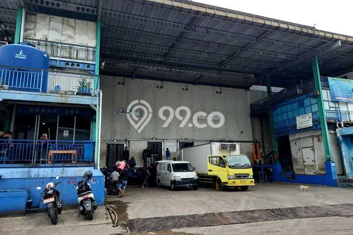 Gudang Disewa di Jakarta Utara dengan LB 3605m2 Area Komersial Ramai Gudang Disewa di Jakarta Utara dengan LB 3605m2 Area Komersial Ramai