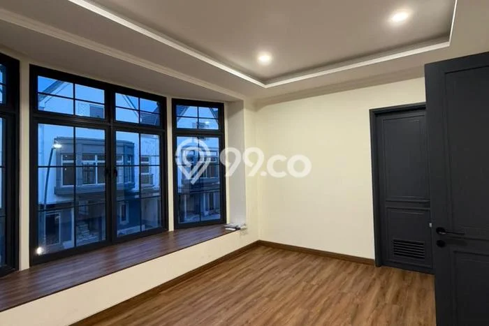 Disewakan Rumah Murah di Gading Serpong Tangerang Punya 4 Kamar Tidur Disewakan Rumah Murah di Gading Serpong Tangerang Punya 4 Kamar Tidur