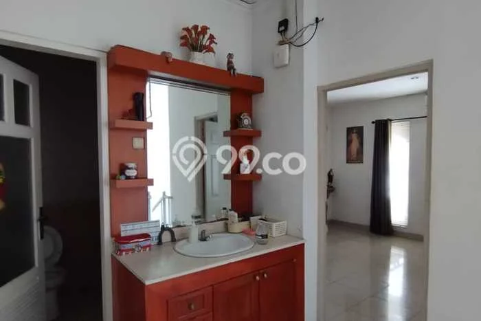 For Sale! Premium House LT 230m2 Desain Elegan di Permata Buana For Sale! Premium House LT 230m2 Desain Elegan di Permata Buana