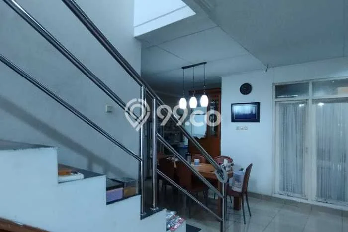 For Sale! Premium House LT 230m2 Desain Elegan di Permata Buana For Sale! Premium House LT 230m2 Desain Elegan di Permata Buana