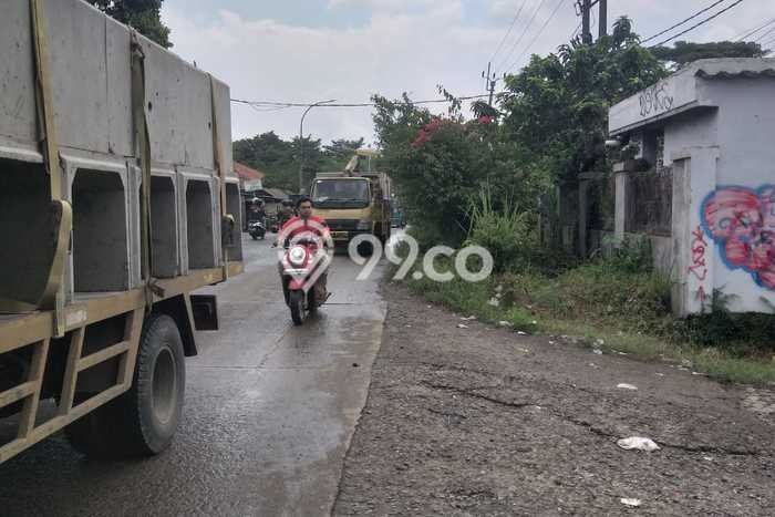 Tanah di Serpong, Tangerang Selatan Luas 5615m2 Dijual Segera Tanah di Serpong, Tangerang Selatan Luas 5615m2 Dijual Segera