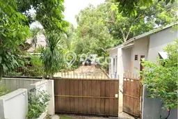 Dijual Rumah Luas Megah Dengan View Eksklusif di Bintaro, Jakarta Selatan Dijual Rumah Luas Megah Dengan View Eksklusif di Bintaro, Jakarta Selatan