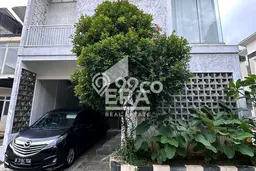 Jual Rumah Bagus Siap Huni LB 200m2 di Ciputat, Tangerang Selatan Jual Rumah Bagus Siap Huni LB 200m2 di Ciputat, Tangerang Selatan