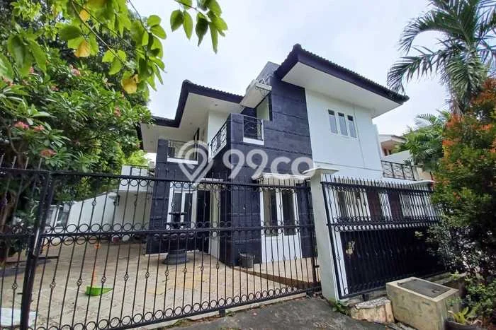 Rumah Mewah Siap Huni LT 252m2 di Pondok Aren, Tangerang Selatan Rumah Mewah Siap Huni LT 252m2 di Pondok Aren, Tangerang Selatan
