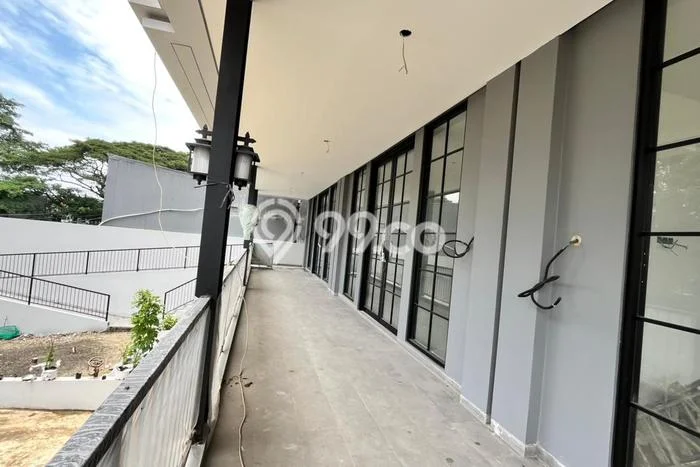 Unit Kantor disewakan di Cinere Depok dengan LT 1000m2 / LB 1235m2 Unit Kantor disewakan di Cinere Depok dengan LT 1000m2 / LB 1235m2