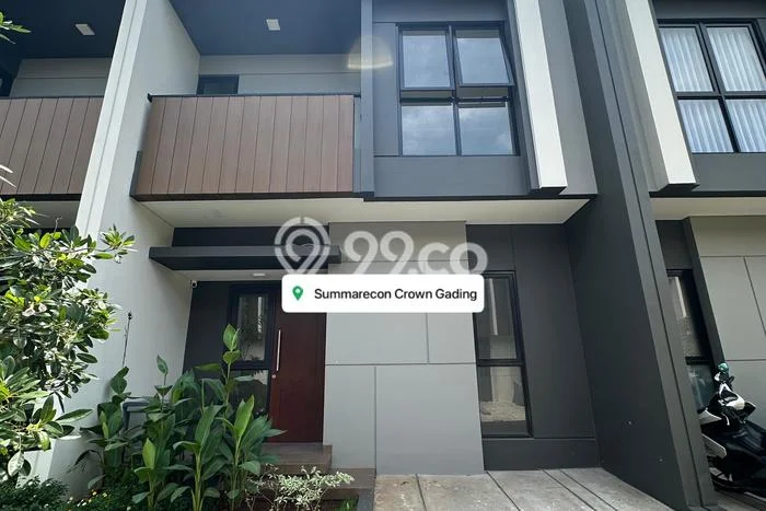 Disewakan Rumah Murah di Summarecon Crown Gading Bekasi dengan 4 Kamar Tidur Disewakan Rumah Murah di Summarecon Crown Gading Bekasi dengan 4 Kamar Tidur