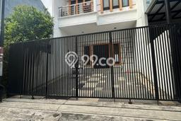 Dijual Rumah Premium dengan Fasilitas Sekitar Lengkap di Kelapa Gading, Jakarta Utara Dijual Rumah Premium dengan Fasilitas Sekitar Lengkap di Kelapa Gading, Jakarta Utara