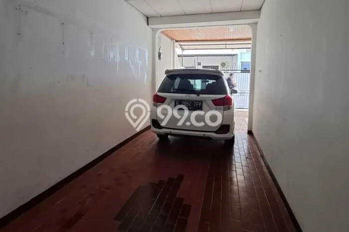 Rumah Luxury Modern Tanpa Renovasi di Rawamangun Jakarta Timur Rumah Luxury Modern Tanpa Renovasi di Rawamangun Jakarta Timur