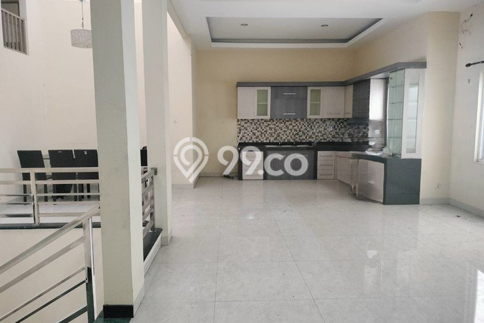 Ready to Use! Luxury House LT 197m2 Desain Elegan di Jelambar Ready to Use! Luxury House LT 197m2 Desain Elegan di Jelambar
