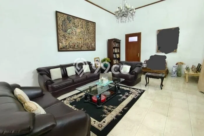 For Sale! Luxury House LT 1119m2 Desain Elegan di Pakubuwono For Sale! Luxury House LT 1119m2 Desain Elegan di Pakubuwono