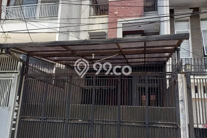 Sewa Rumah Harga Terjangkau di Jelambar Jakarta Barat Punya 4 Kamar Tidur Sewa Rumah Harga Terjangkau di Jelambar Jakarta Barat Punya 4 Kamar Tidur