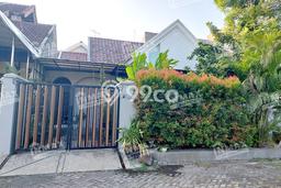 Dijual Cepat Rumah Bagus Siap Huni LB 180m2 di Sidoarjo, Sidoarjo Dijual Cepat Rumah Bagus Siap Huni LB 180m2 di Sidoarjo, Sidoarjo