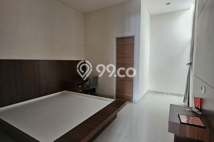 Dijual Rumah Luas Megah Dengan View Cantik di Alam Sutera, Tangerang Dijual Rumah Luas Megah Dengan View Cantik di Alam Sutera, Tangerang