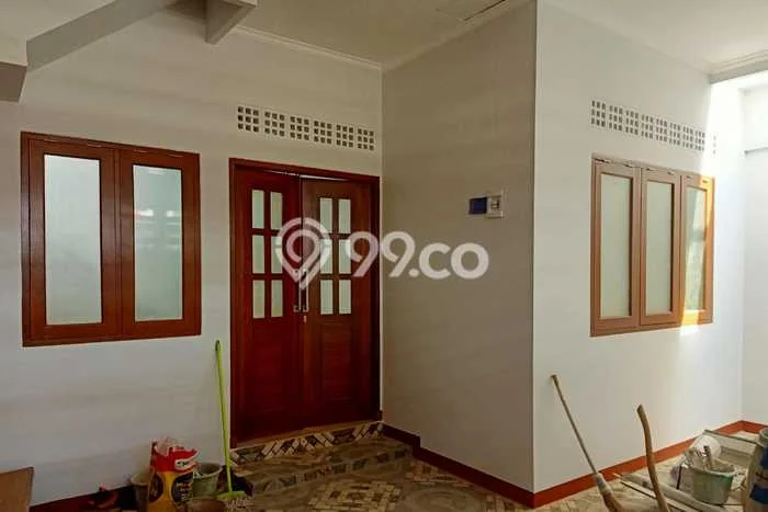 Dijual Segera Kost 12 Kamar, 6 Kamar Mandi di Cimanggis, Depok, Luas 250m2 Dijual Segera Kost 12 Kamar, 6 Kamar Mandi di Cimanggis, Depok, Luas 250m2