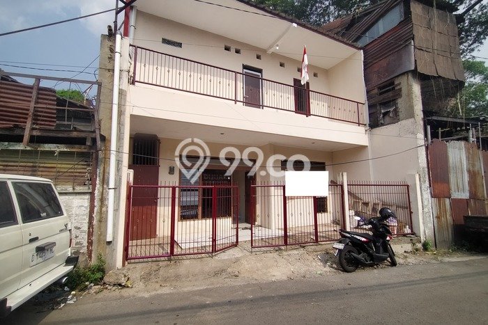 Dijual Cepat Rumah Favorit Siap Huni LB 180m2 di Cimahi Selatan, Cimahi Dijual Cepat Rumah Favorit Siap Huni LB 180m2 di Cimahi Selatan, Cimahi