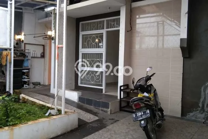 For Sale Rumah 2 Kamar Lokasi Strategis Nyaman dan Strategis di Cimahi Utara For Sale Rumah 2 Kamar Lokasi Strategis Nyaman dan Strategis di Cimahi Utara