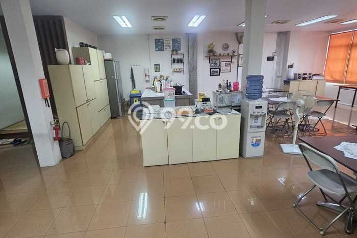 Unit Ruko Dijual di Jakarta Pusat LT 168m2 & LB 672m2 Unit Ruko Dijual di Jakarta Pusat LT 168m2 & LB 672m2