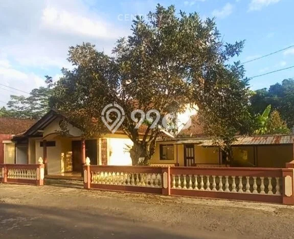 Tanah Kosong Dijual di Magelang dengan Area 300m2 Tanah Kosong Dijual di Magelang dengan Area 300m2