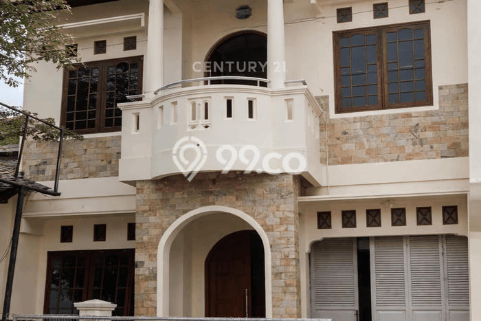 Rumah Minimalis 8 Kamar LT 200m2 di Condong Catur Rumah Minimalis 8 Kamar LT 200m2 di Condong Catur