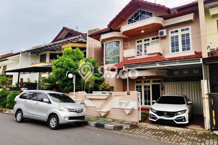 Rumah Sewa Sleman LT 230m2 LB 300m2 Area Condong Catur Rumah Sewa Sleman LT 230m2 LB 300m2 Area Condong Catur