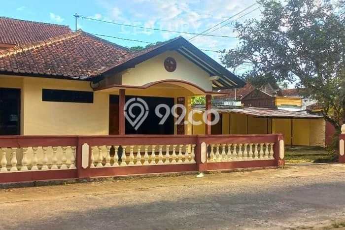 Tanah Kosong Dijual di Magelang dengan Area 300m2 Tanah Kosong Dijual di Magelang dengan Area 300m2