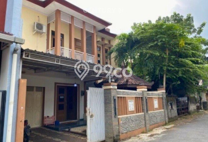 Ready to Use! Premium House LT 200m2 Desain Modern di Condong Catur Ready to Use! Premium House LT 200m2 Desain Modern di Condong Catur