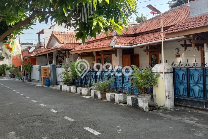 For Sale Rumah 2 Kamar Lokasi Ideal Nyaman dan Strategis di Kramat For Sale Rumah 2 Kamar Lokasi Ideal Nyaman dan Strategis di Kramat
