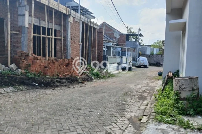 Tanah Potensial di Tunggulwulung, Luas 70m2m², Akses Mudah Tanah Potensial di Tunggulwulung, Luas 70m2m², Akses Mudah