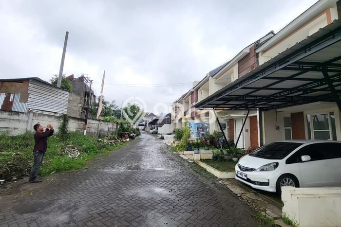 HARGA TERBAIK! Vila Kawasan , Area 66m2m², Area Potensial dengan nilai naik HARGA TERBAIK! Vila Kawasan , Area 66m2m², Area Potensial dengan nilai naik