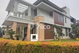 Ready to Use! Premium House LT 260m2 Desain Elegan di Kota Wisata Ready to Use! Premium House LT 260m2 Desain Elegan di Kota Wisata