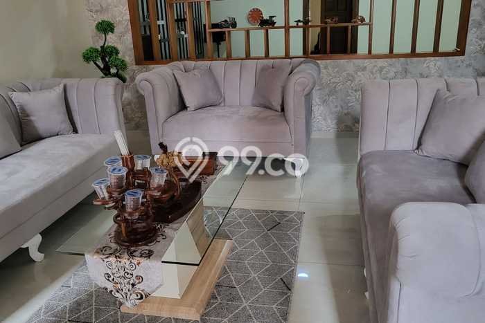 Dijual Rumah Luas Elegan Dengan View Cantik di Harjamukti, Depok Dijual Rumah Luas Elegan Dengan View Cantik di Harjamukti, Depok