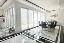 Ready to Use! Premium House LT 300m2 Desain Elegan di Gading Serpong Ready to Use! Premium House LT 300m2 Desain Elegan di Gading Serpong