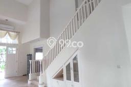 Rumah Disewakan Tangerang LT 395m2 LB 300m2 Kawasan Lippo Karawaci Rumah Disewakan Tangerang LT 395m2 LB 300m2 Kawasan Lippo Karawaci