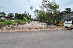 Tanah Kosong Dijual di Sleman dengan Area 121m2 Tanah Kosong Dijual di Sleman dengan Area 121m2