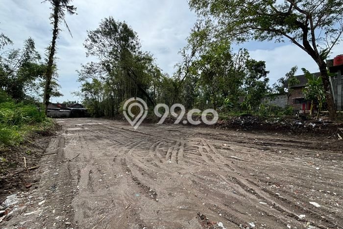 Tanah Dijual Area Strategis di Maguwoharjo Yogyakarta 121m2 Tanah Dijual Area Strategis di Maguwoharjo Yogyakarta 121m2