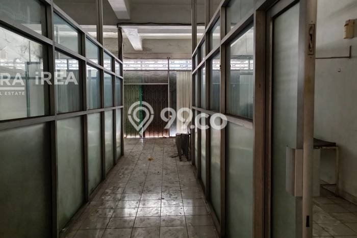 Ruko disewakan lokasi strategis Umbulharjo Yogyakarta 288m2 Ruko disewakan lokasi strategis Umbulharjo Yogyakarta 288m2