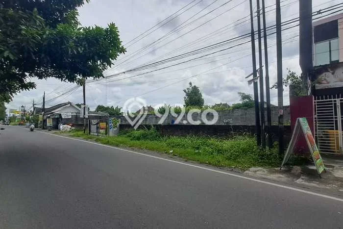 Tanah Disewa di Depok Sleman dengan Luas 410m2 Tanah Disewa di Depok Sleman dengan Luas 410m2